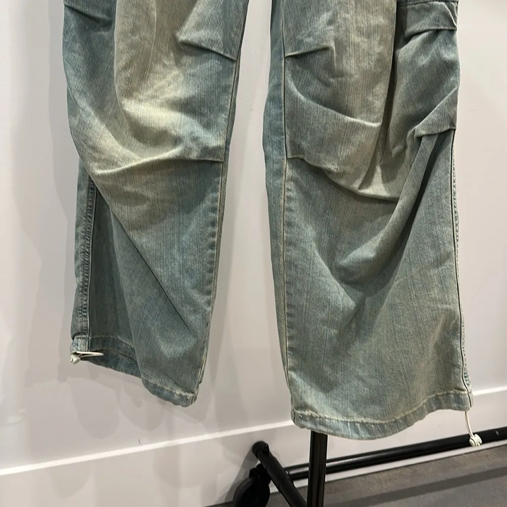 Relaxed Jeans with Wide-Leg Fit - Image 2