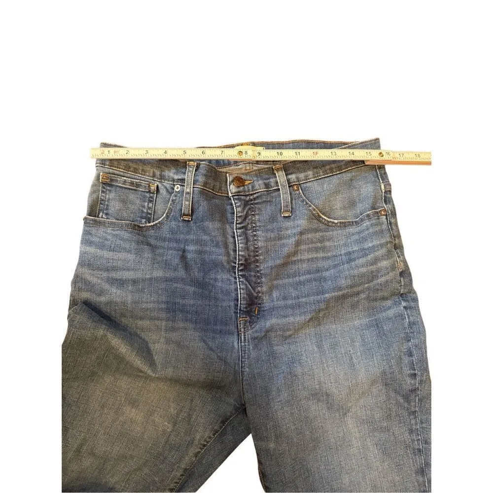 Madewell 11" High-Rise Skinny Jeans in Maricopa Wash AG164 size 32 - Image 10
