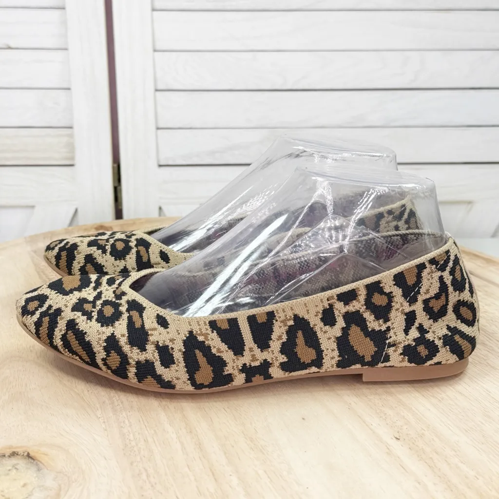 Women's Cleo Leopard Print Knit Casual Pointed Toe Ballet Flats Tan 7 - Image 3