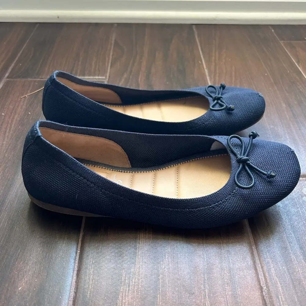 Me Too  Ballet Flat Shoes Women's Blue Loafers || Size 8 - Image 3