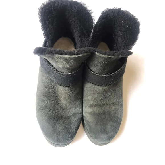 Ugg McKay Boots Black Size 8 - Image 2