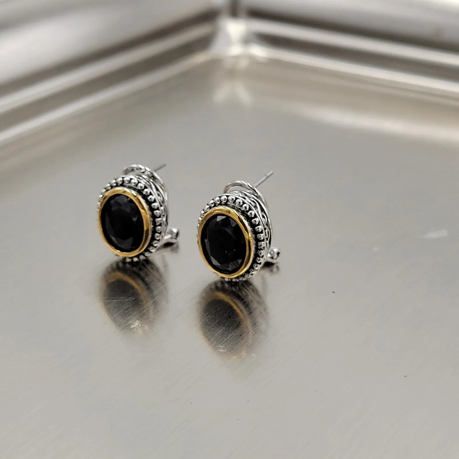 Vtg Stud Earrings Womens Silver Gold Tone Beveled Black Crystal Chunky Statement - Image 9