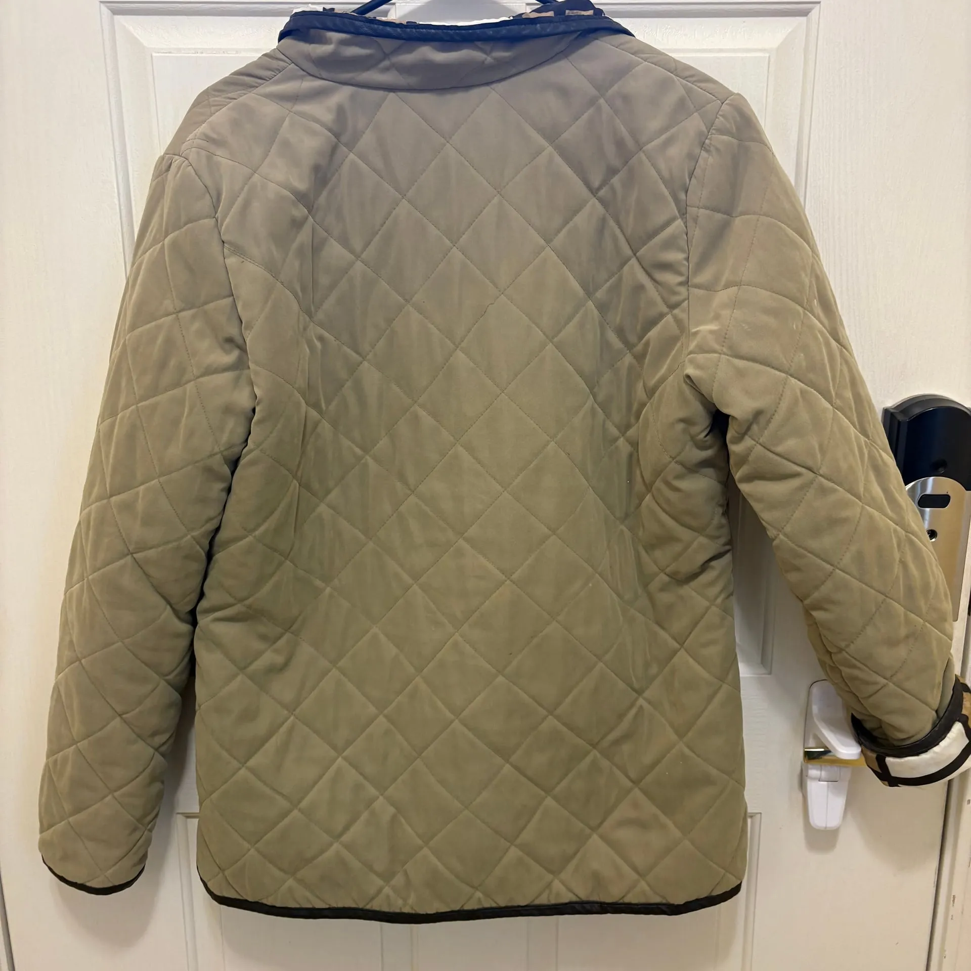Hillard and Hanson Brown Quilted Barn Jacket - Image 3