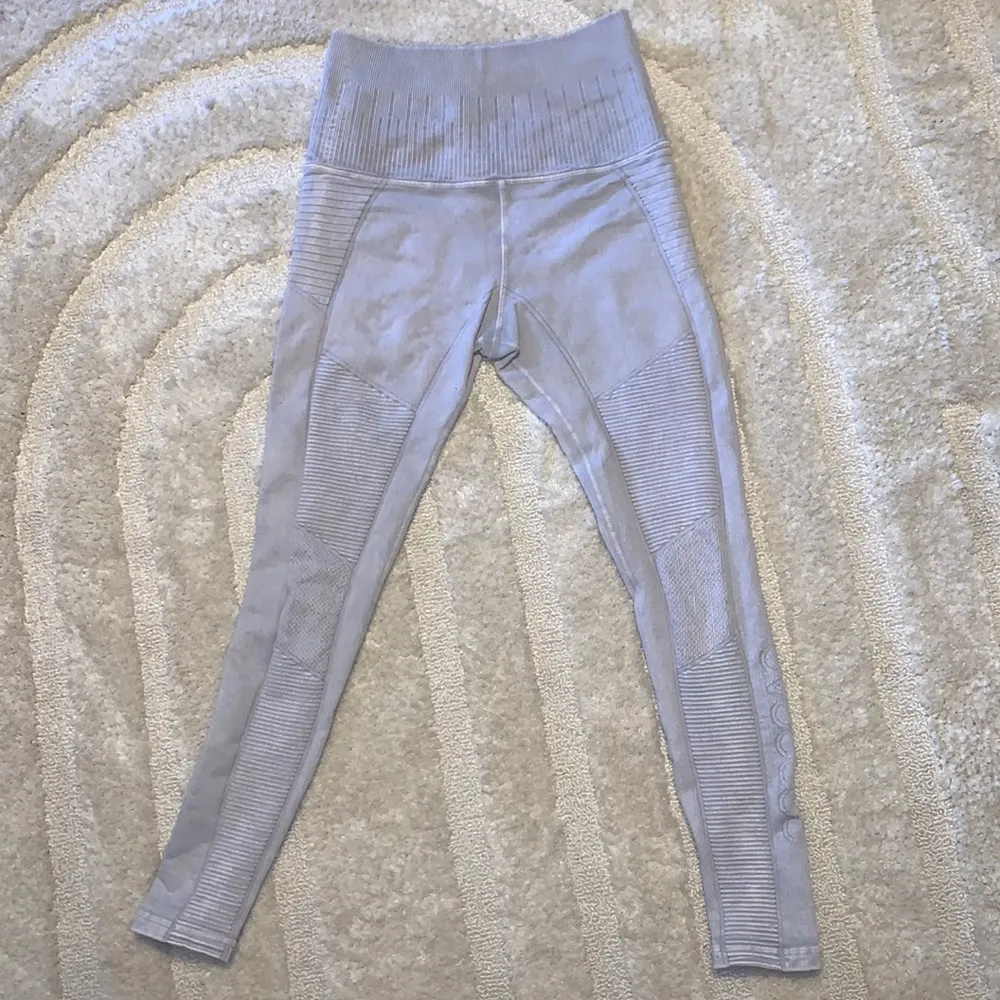 Avocado Air Grey Leggings Gray - Image 7