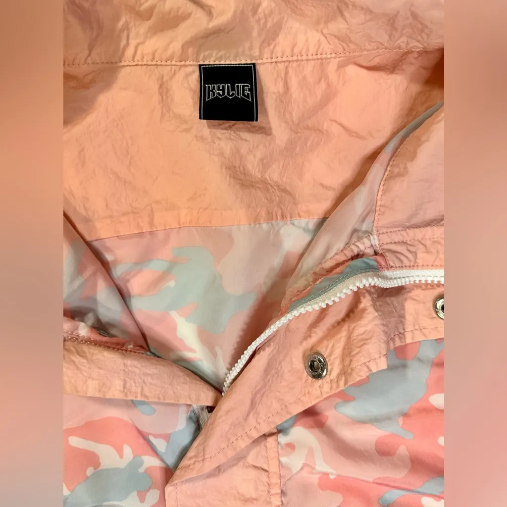 Kylie Camo Anorak Jacket Windbreaker Kangaroo Pocket Oversized Half‎ Zip Large Pink - Image 8