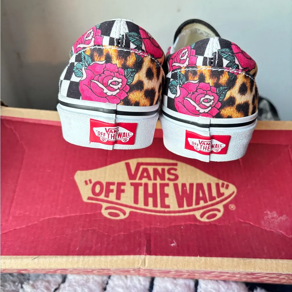 Vans Classic Slip -ON Rose /Animal checkerboard skate Shoes - Image 4