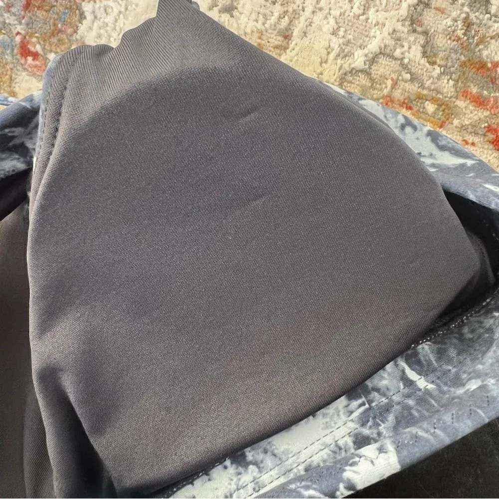 Wildfox Sweat Tyler Tie Dye Punch India Ink Small Sports Bra Blue and White - Image 8