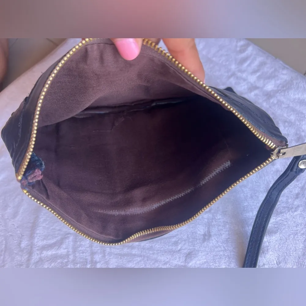 VKK dark blue black leather pouch/wristlet zipper Genuine Leather lightweight - Image 15