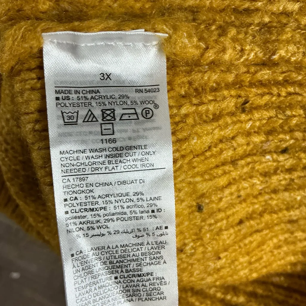 Old Navy Women's Yellow Cable Knit Sweater - Image 5