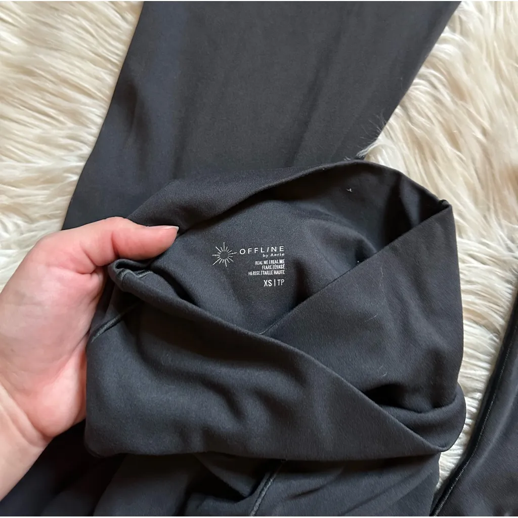 AERIE Offline Crossover Flare Leggings In Smoke Gray - Image 3