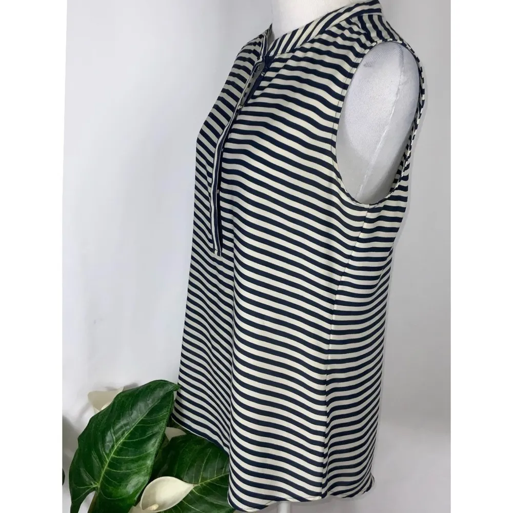 Banana Republic Navy Blue & Light Tan Striped Sleeveless 1/2 Snap Size 6 - Image 3