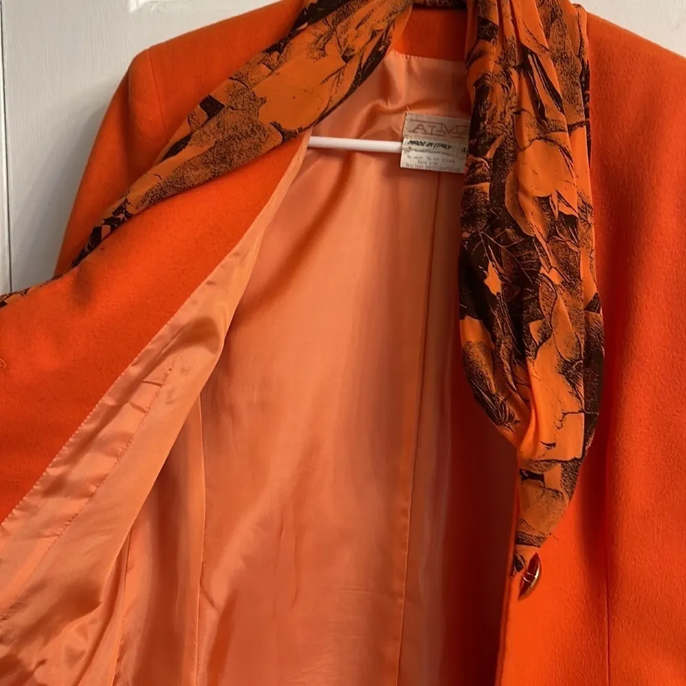 Alma Vintage Orange Cashmere blazer with flower accent scarf size 44 - Image 8