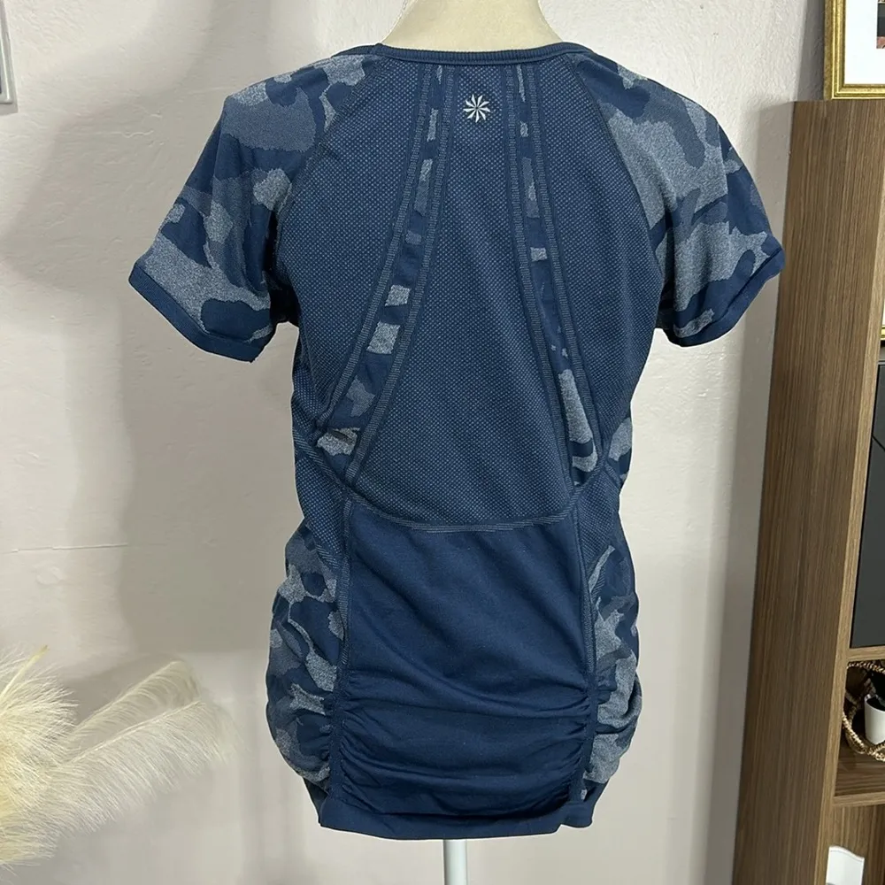 Athleta • Camo fastest track tee shirt scrunched short sleeve XL 349662 - Image 2