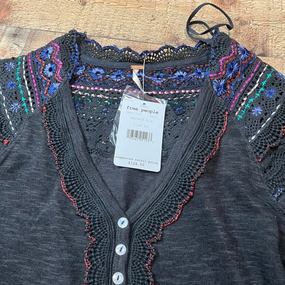 Free People NEW Women's Washed Black V-Neck Embroidered Siesta Fiesta Top Sz XS - Image 7