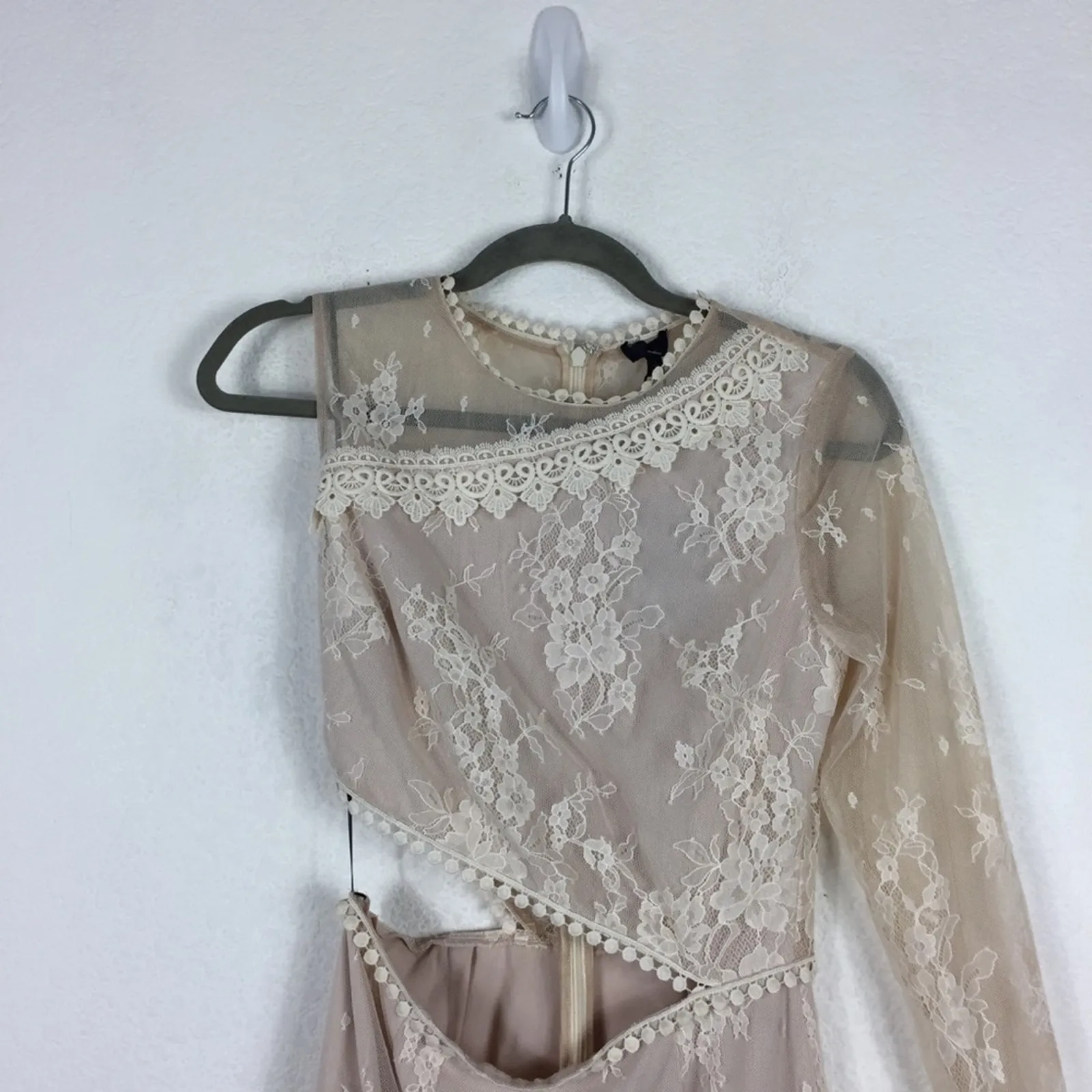 Revolve NBD Karina Cream Lace Cut Out One Sleeve Cocktail Dress Small NWT Bridal - Image 6