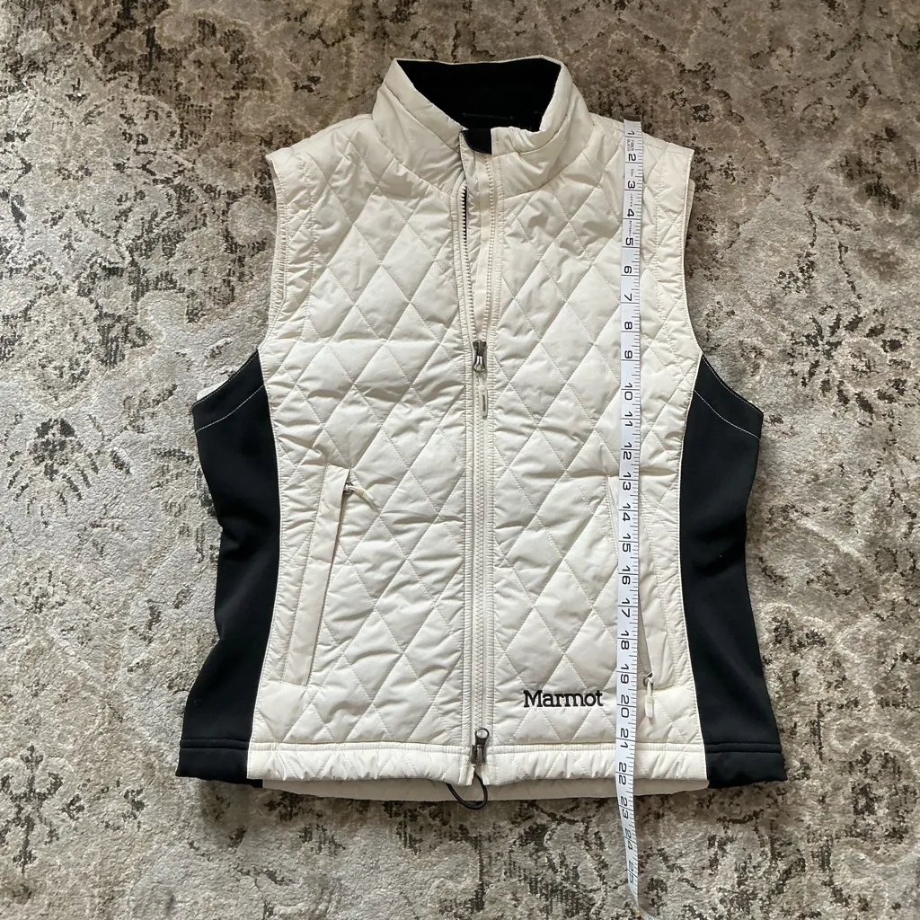 MARMOT vest in GUC🌸🌸🌸 - Image 8