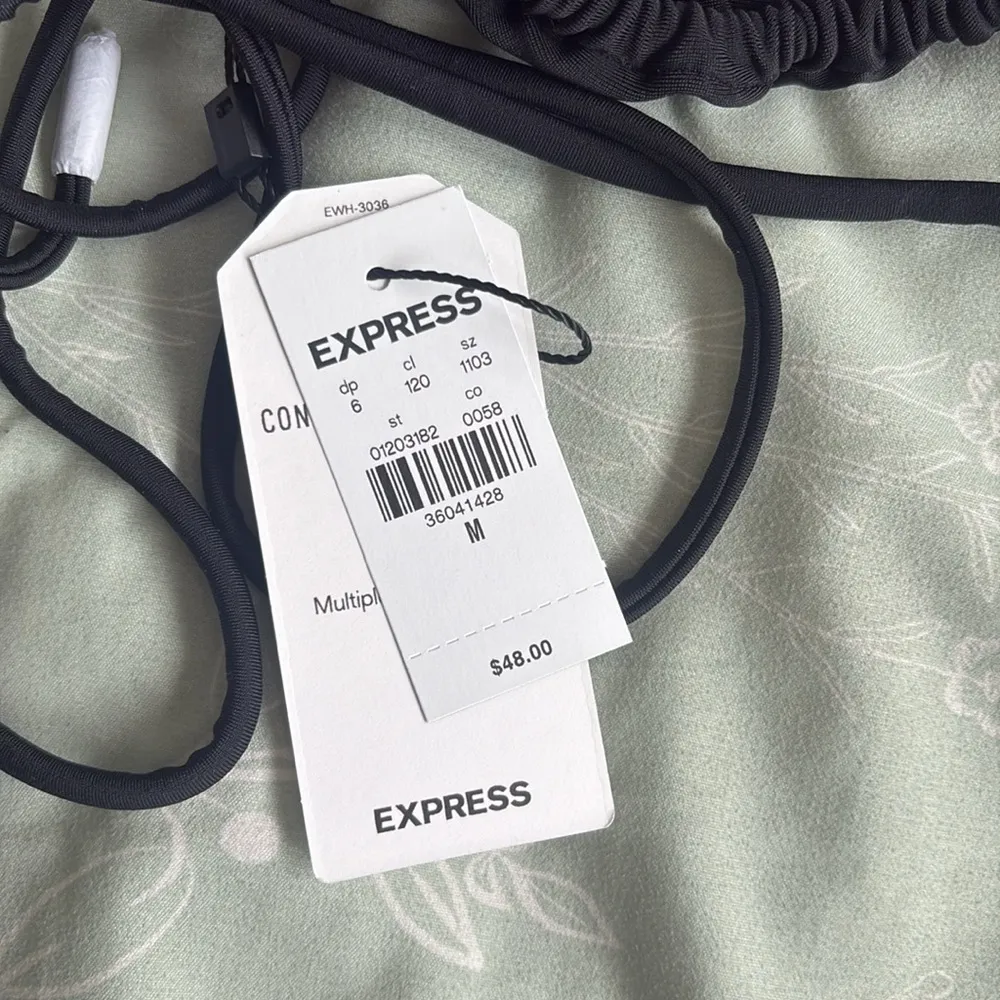 NWT Express Triangle Body Contour Swim Top — MEDIUM - Image 3