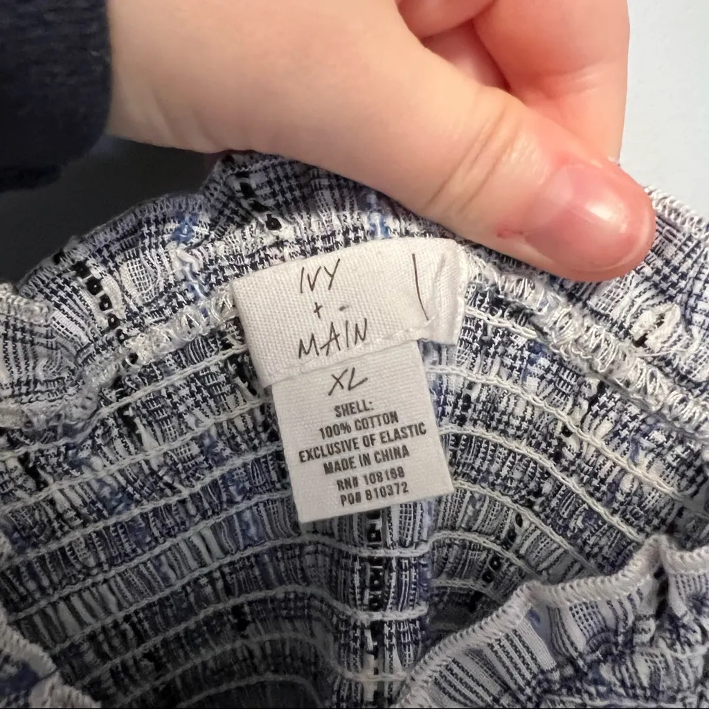 Ivy and Main Smocked Blue and White Bodycon Mini Dress Size XLarge - Image 9