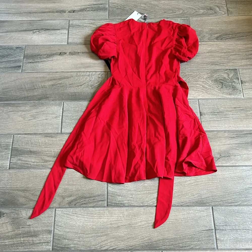 Club L red v neck puff sleeved buttoned mini dress - Image 7