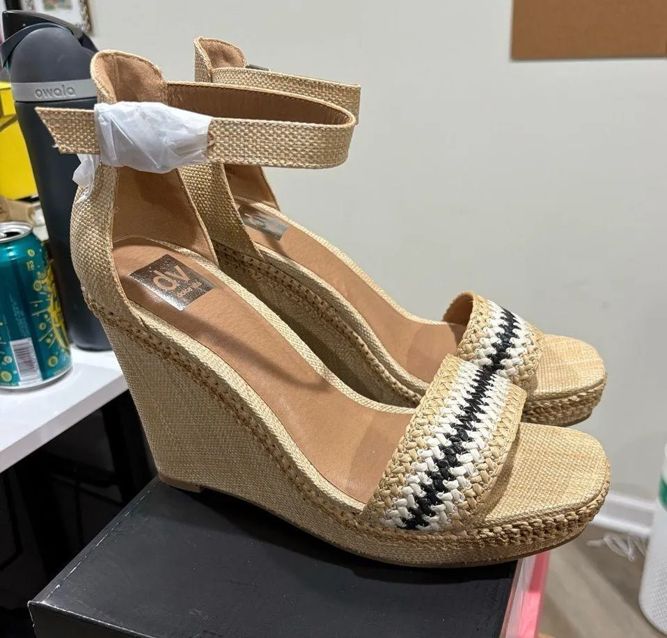 DV Dolce Vita Women's Hill Heeled Wedge Platform Sandal Size 11 Black - Image 2