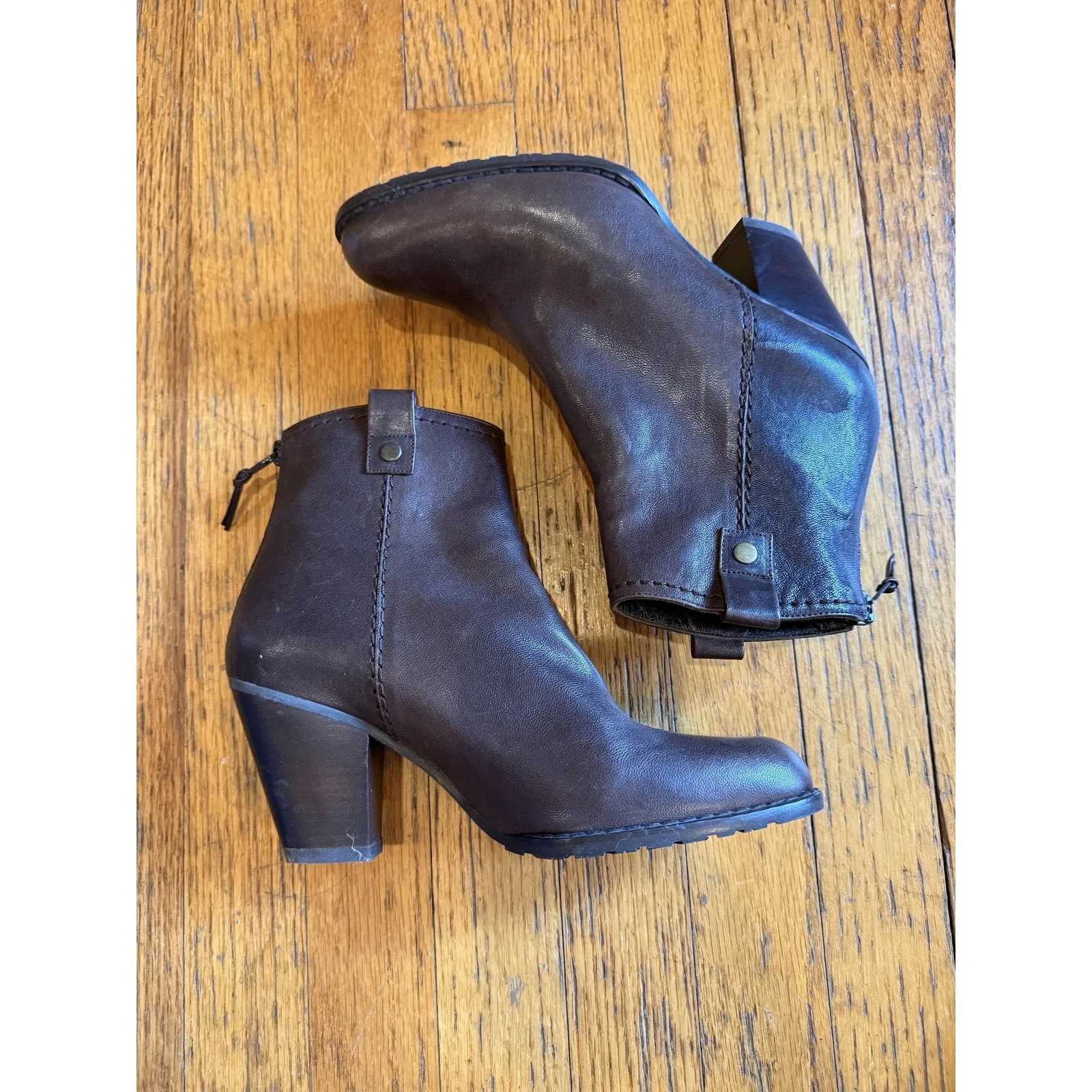 Stuart Weitzman Boots Womens Size 6.5 Brown Leather Ankle Block Heel Zip OW32737 - Image 9