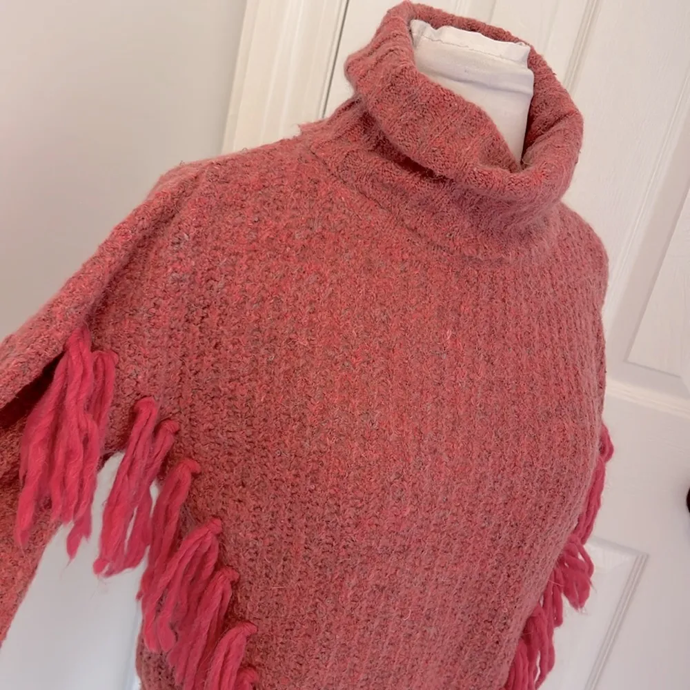 Something Navy Isla Fringe Turtleneck Sweater - Image 5