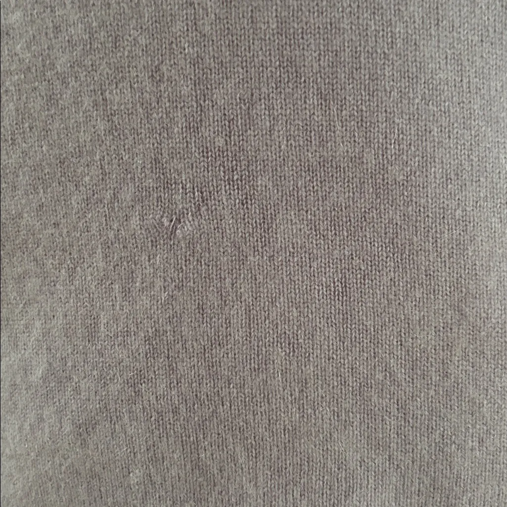 Lavender Cashmere Crew Neck Sweater sz Xs/S Purple - Image 3