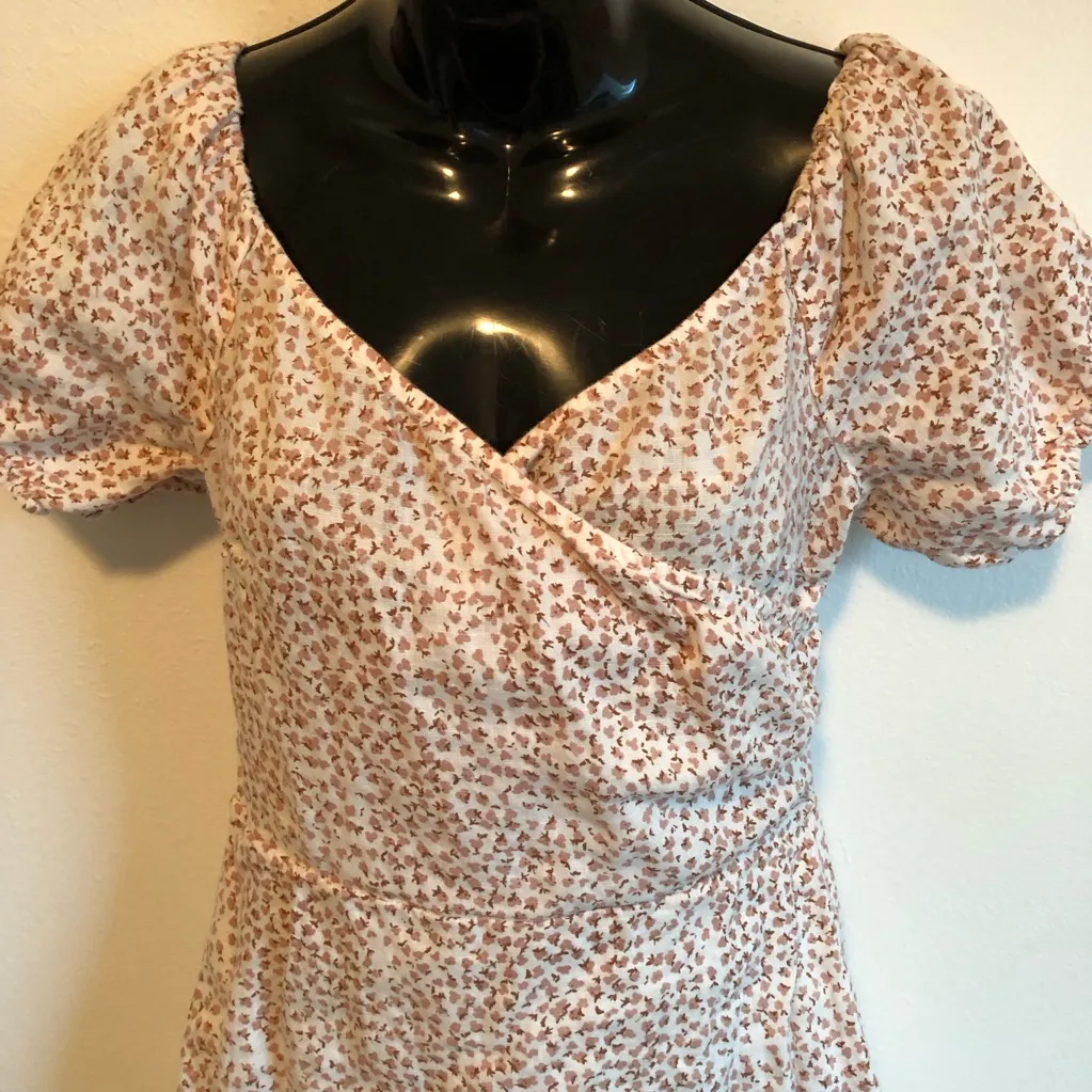 French Connection ivory floral print linen faux wrap mini dress size 8 - Image 2