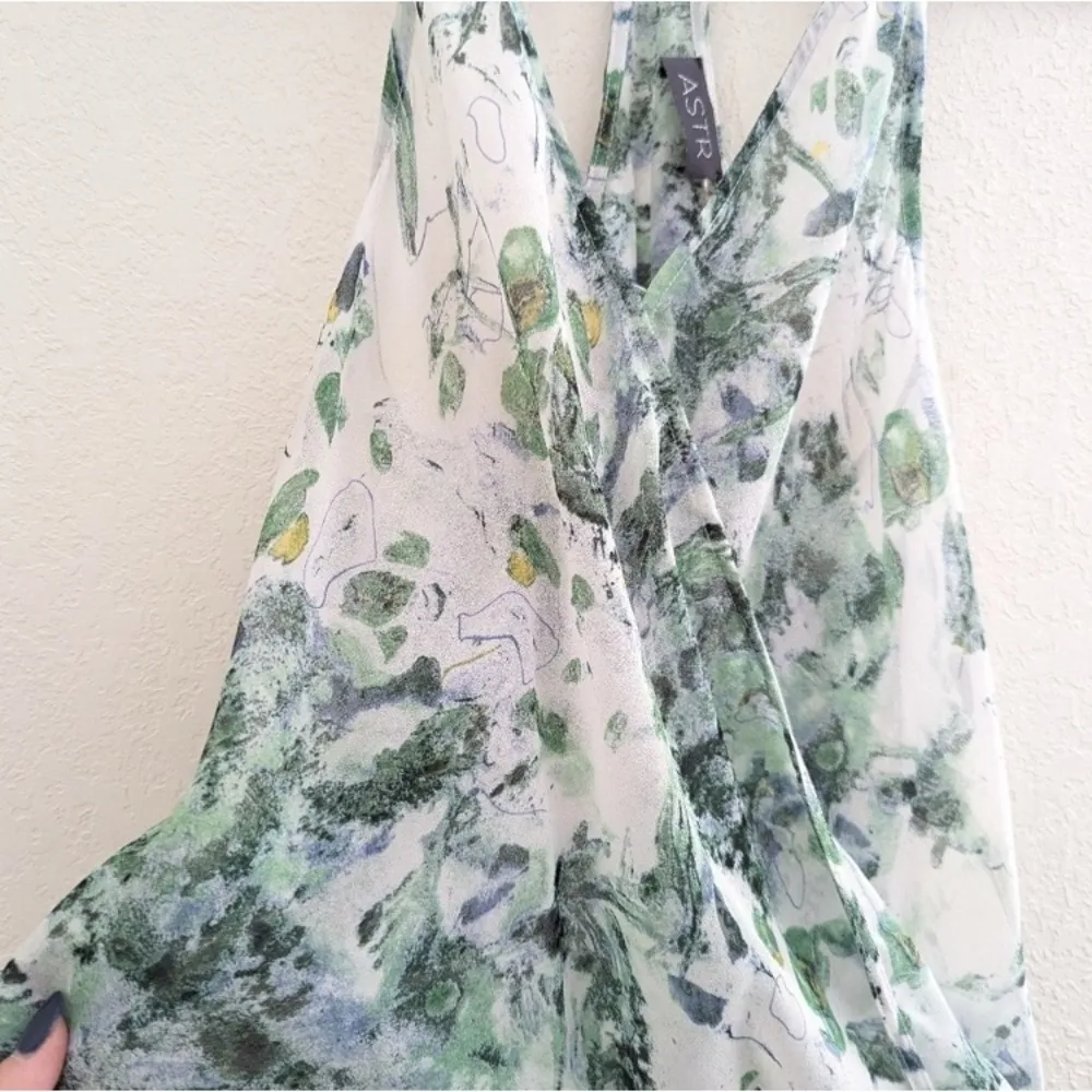 ASTR The Label Watercolor White Green Wrap Tank Top Blouse Shirt Small Like New - Image 5