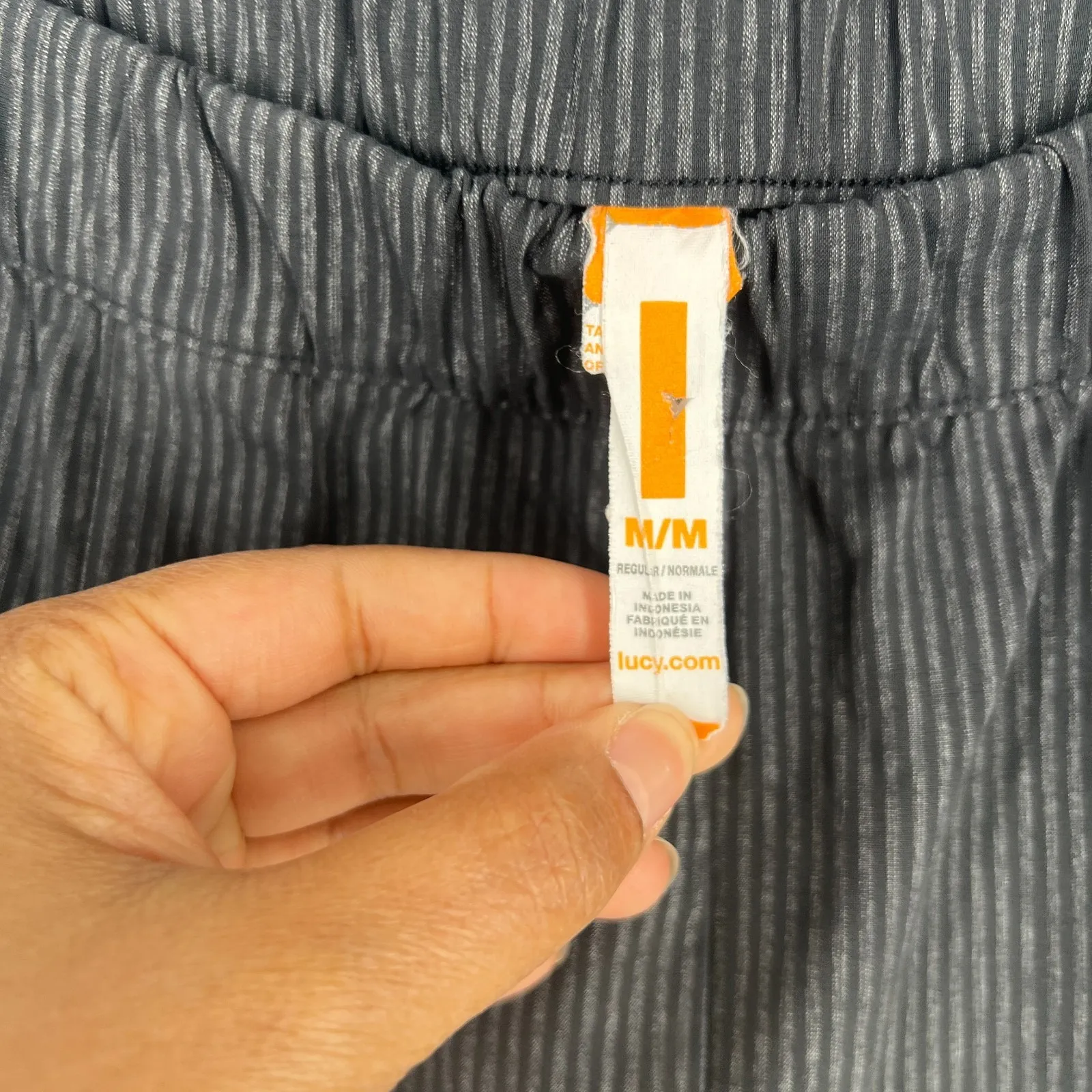 Lucy Get Going Ankle Pants Womens Medium Black Seersucker Tapered Leg Mid Rise - Image 4