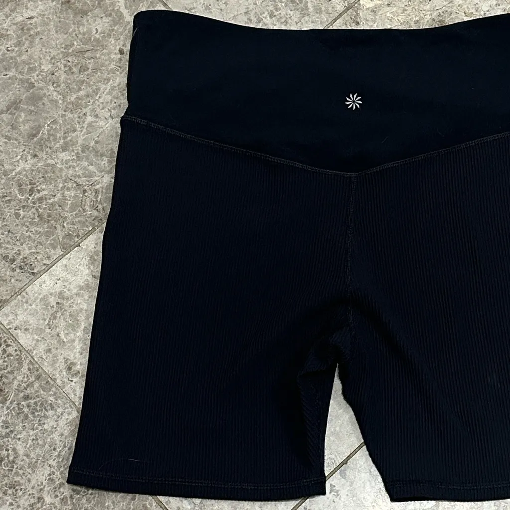 Athleta Elation Crossover Rib 7” Short Black XL - Image 10