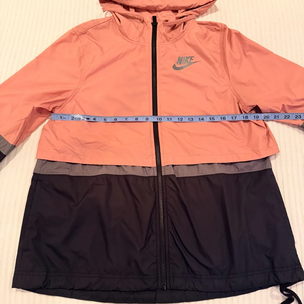 Nike Sportswear Repel Women's Windbreaker Coral Black Colorblock Jacket Small - Image 11
