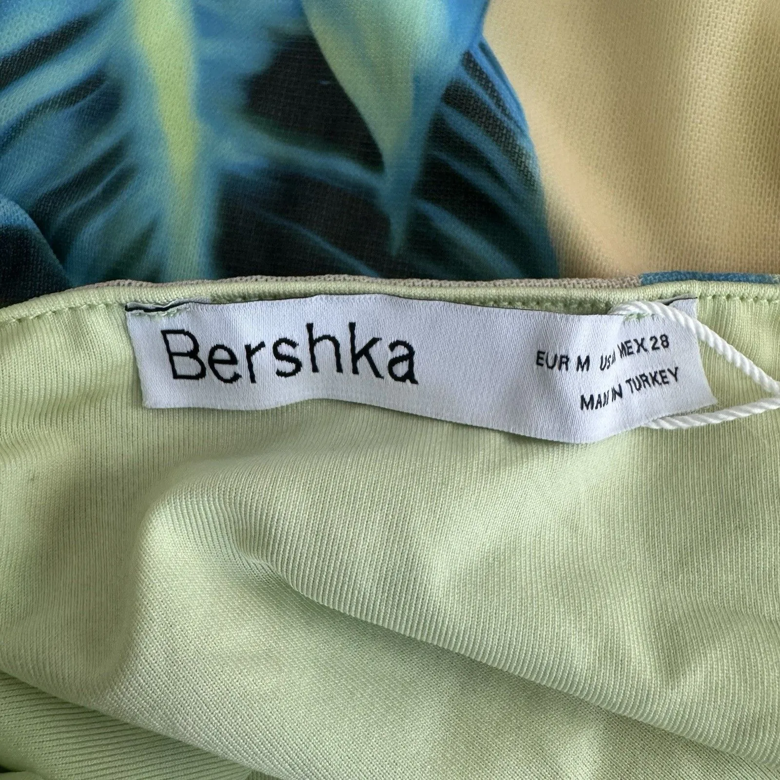 Bershka Womens Cami Mini Dress Sz Medium Tropical Floral Beach Resort Festival - Image 8