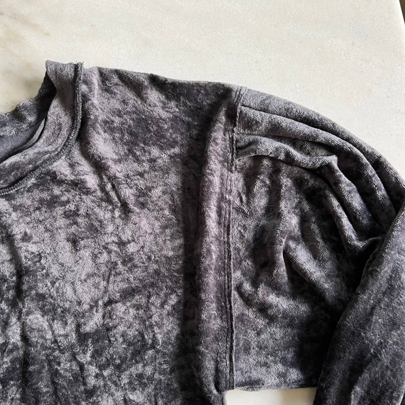 We The Free Crushed Velvet Top Gray Long Sleeve‎ Puff Shoulder XS - Image 3