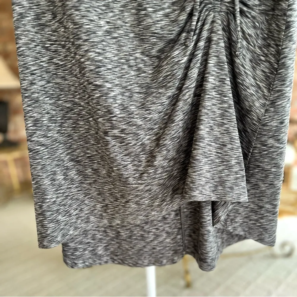 The North Face Cypress Grey Space Dye Ruched Hi Low Skirt S - Image 11