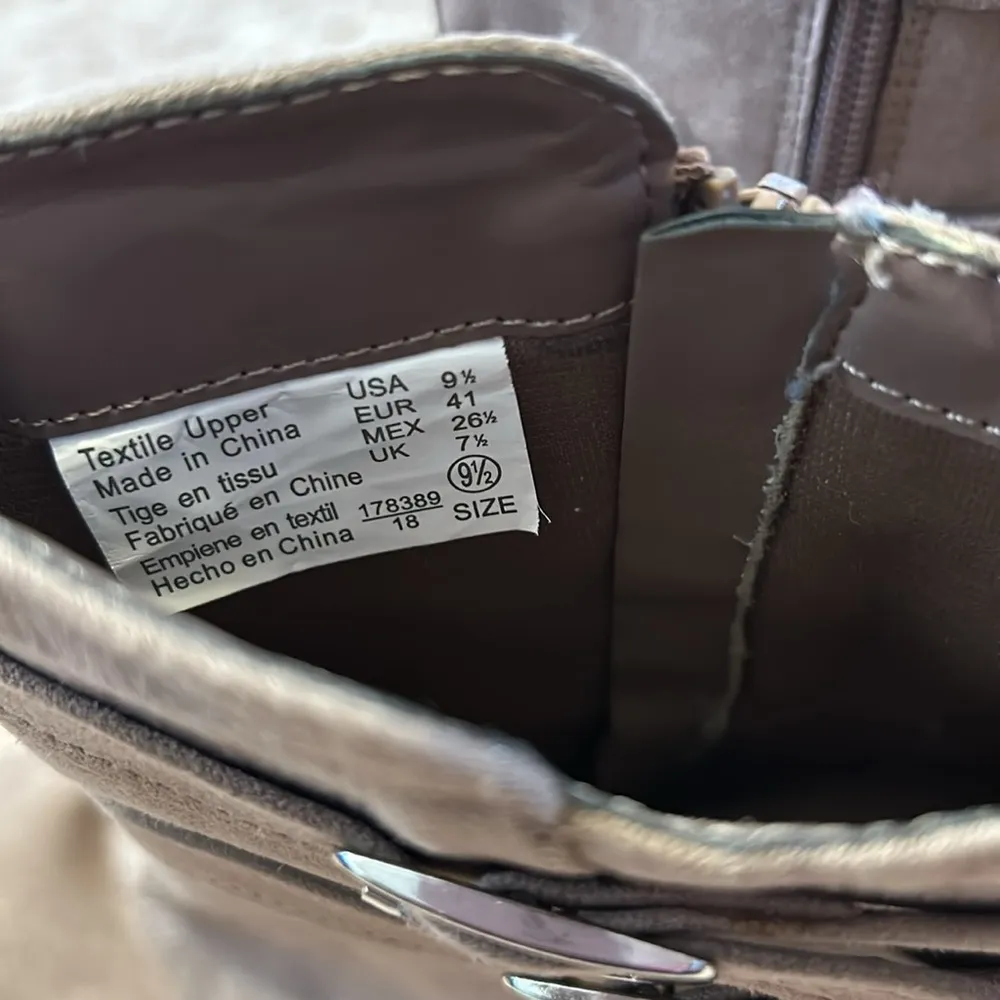 Size 9.5 Christian Siriano for Payless boots - Image 5