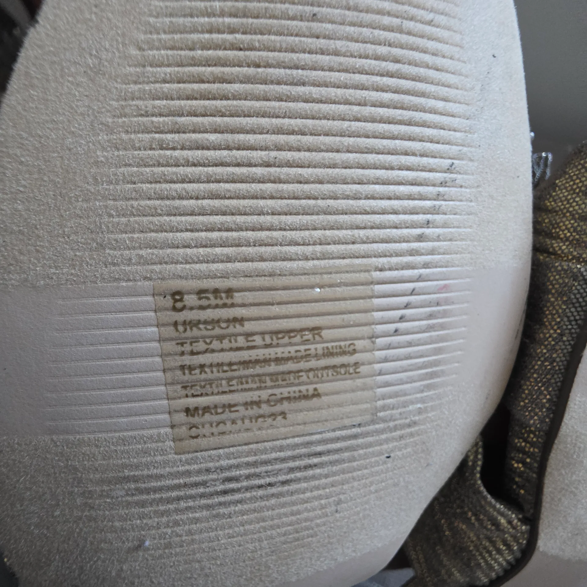 Chic Metallic Women's Mules - Image 8