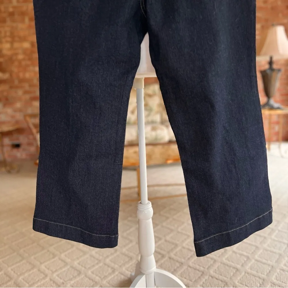 Love Fashion Capri Jeans L Blue Dark Wash Cropped NWOT Size undefined - Image 11