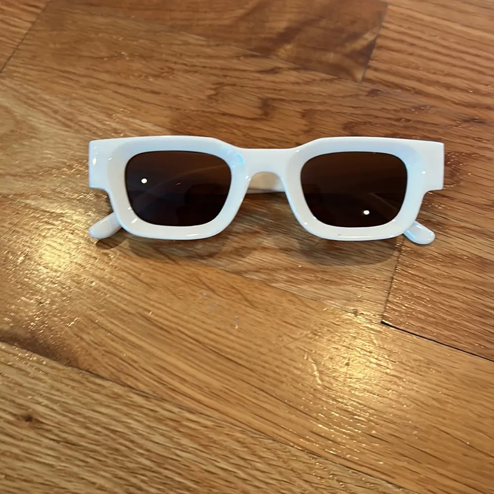 Vintage look Rectangular Sunnie Sunglasses - Image 6