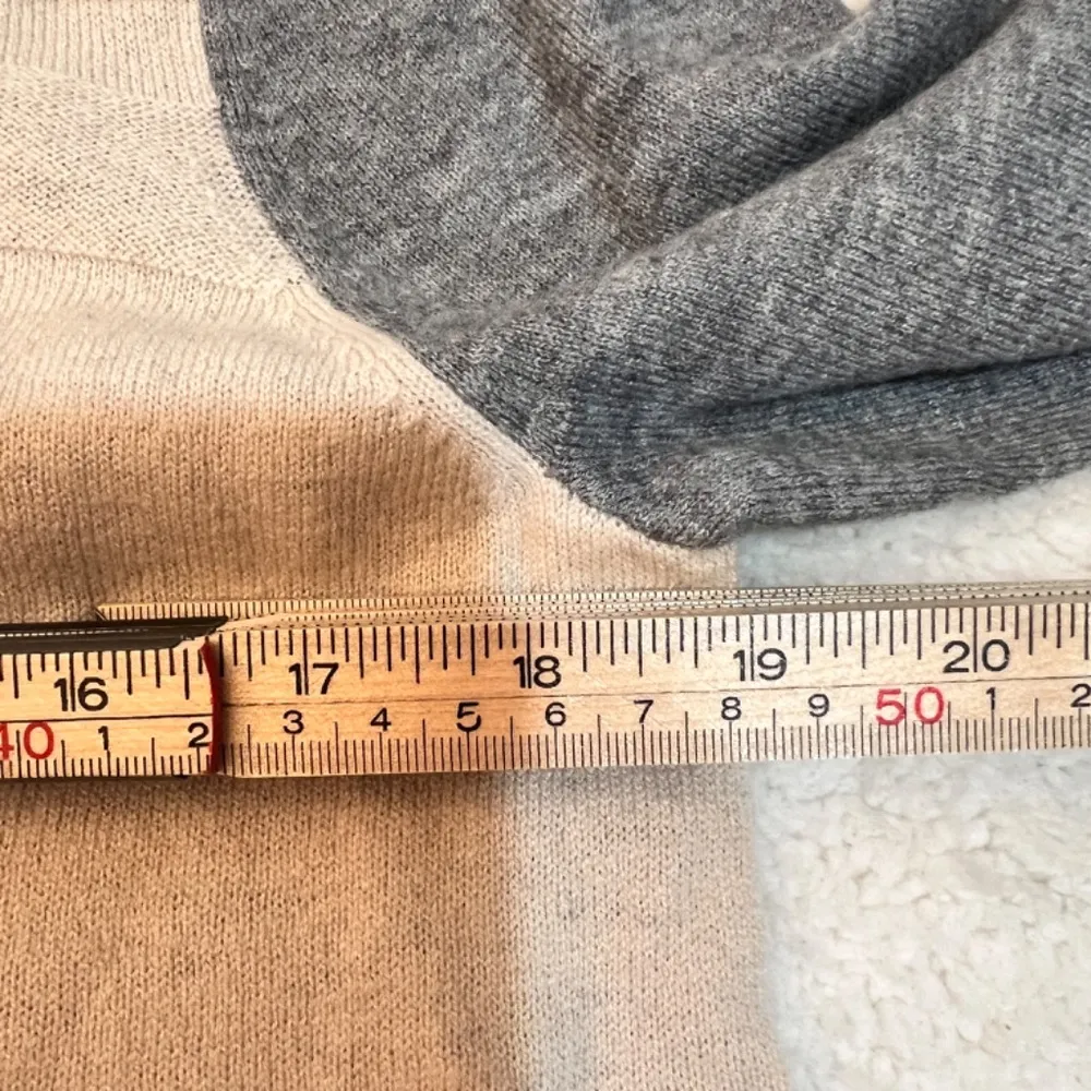 Toad & Co  Lambwool/Nylon Sweater Size Large - Image 7