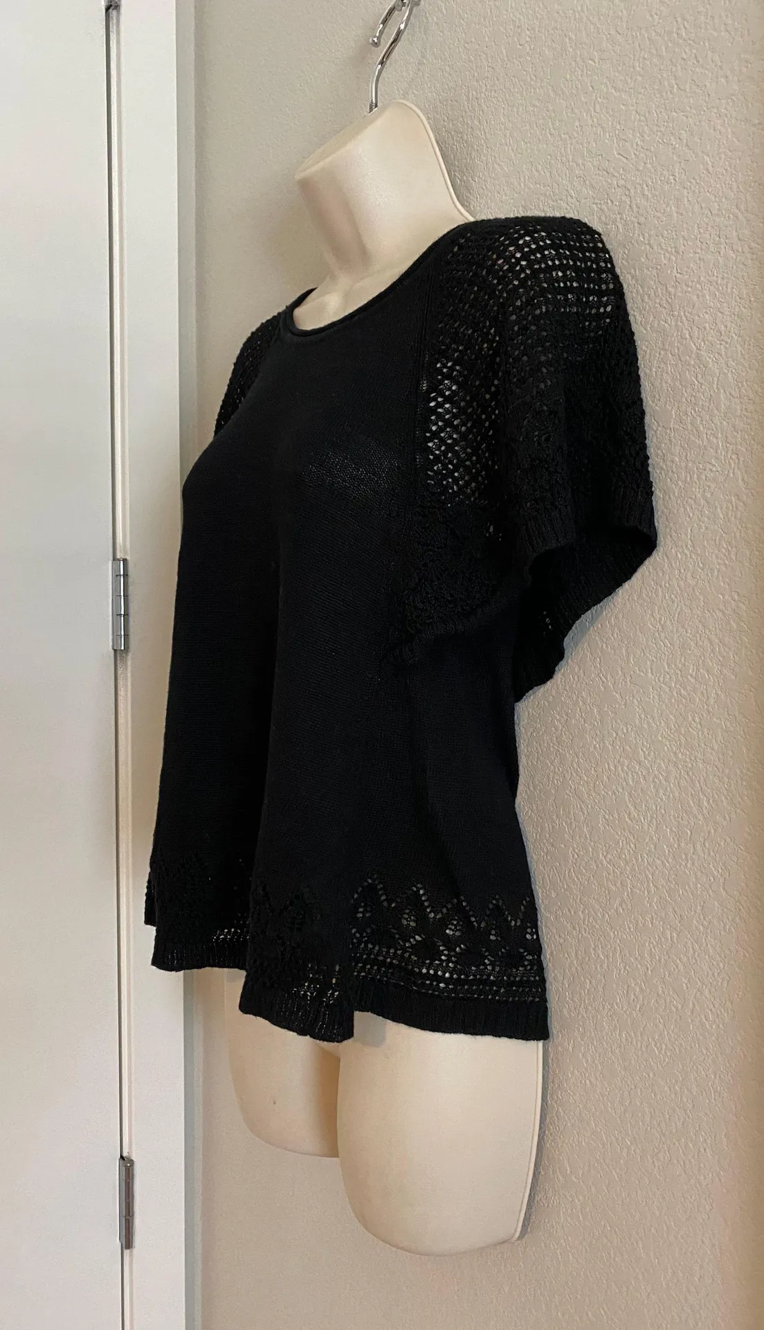 NWOT  Meadow Rue sweater top with butterfly sleeves. Sz XS - Image 2