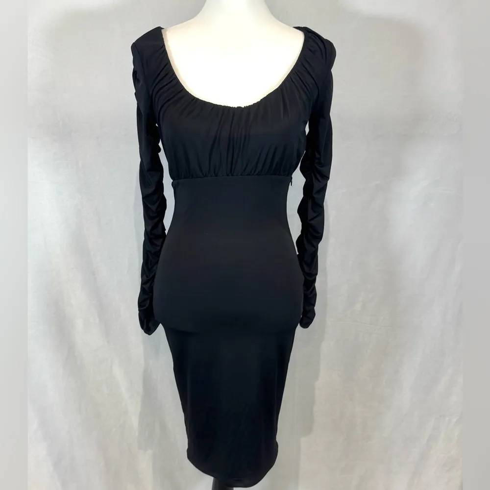 black shape embrace long ruched sleeve body on dress size XS - Image 4
