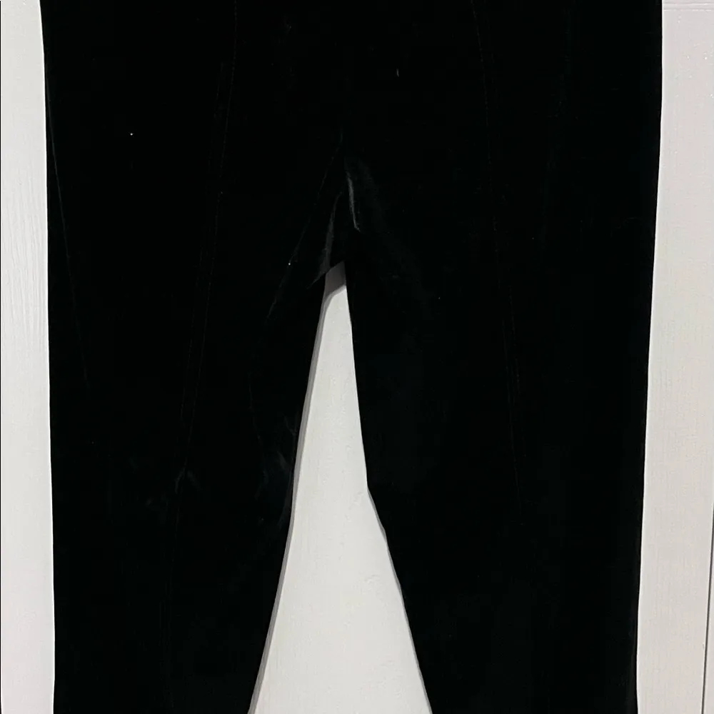 Isaac mizrahi live black velvet leggings size xxsp - Image 4