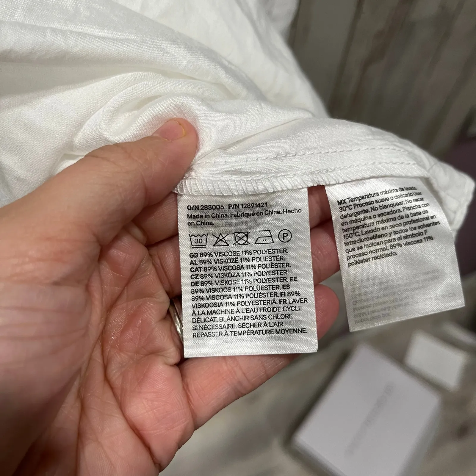 New H&M White Square Neck Peasant Flowy Pirate Top Womens Size Small Renaissance - Image 3