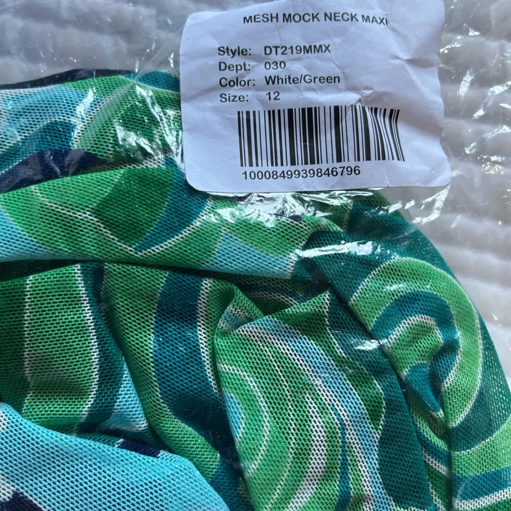 DONNA MORGAN MOCK NECK FLORAL SLEEVELESS DRESS - Image 6