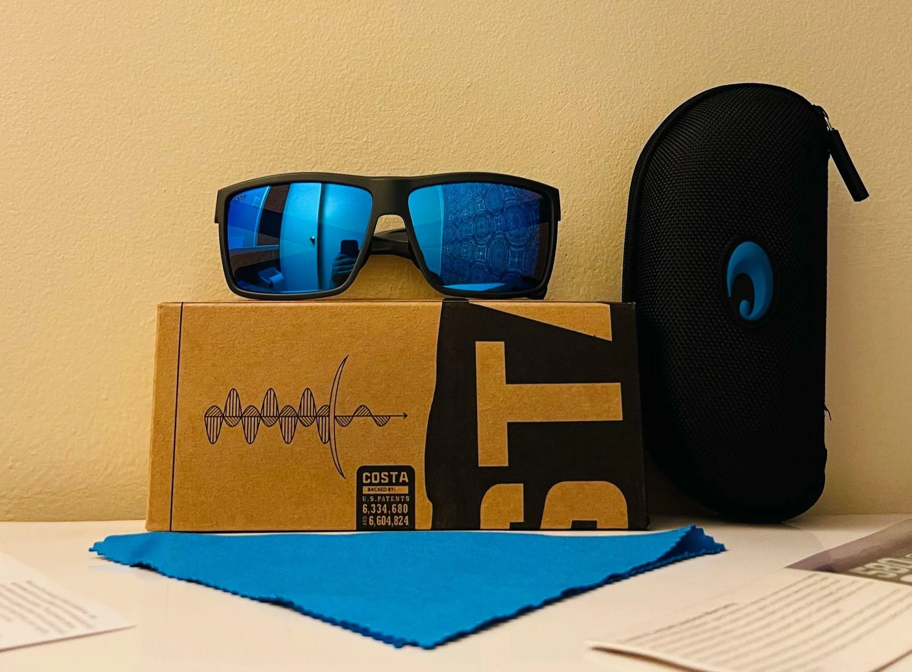 Costa Polarized Rinconcito Sunglasses - Image 5