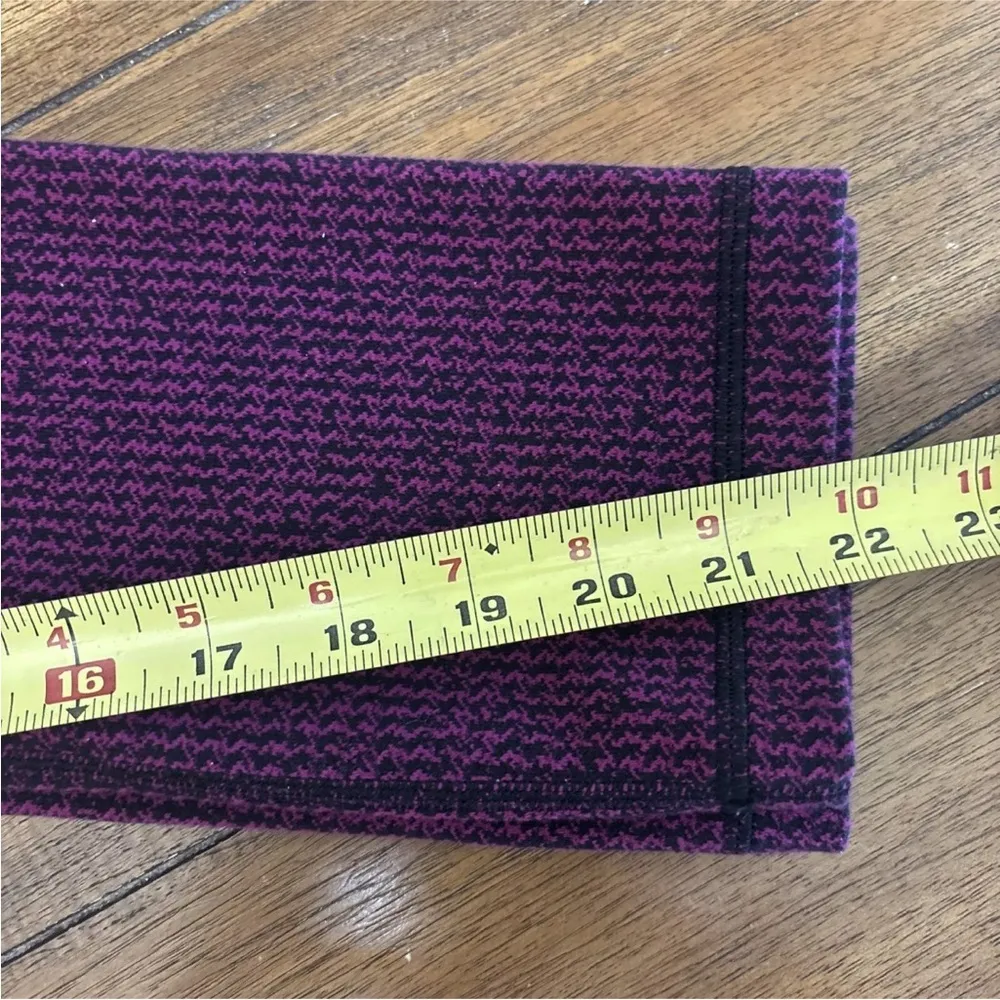 LULULEMON Wunder Under Crop 4 Teeny Tooth Deep Fuchsia Black - Image 8