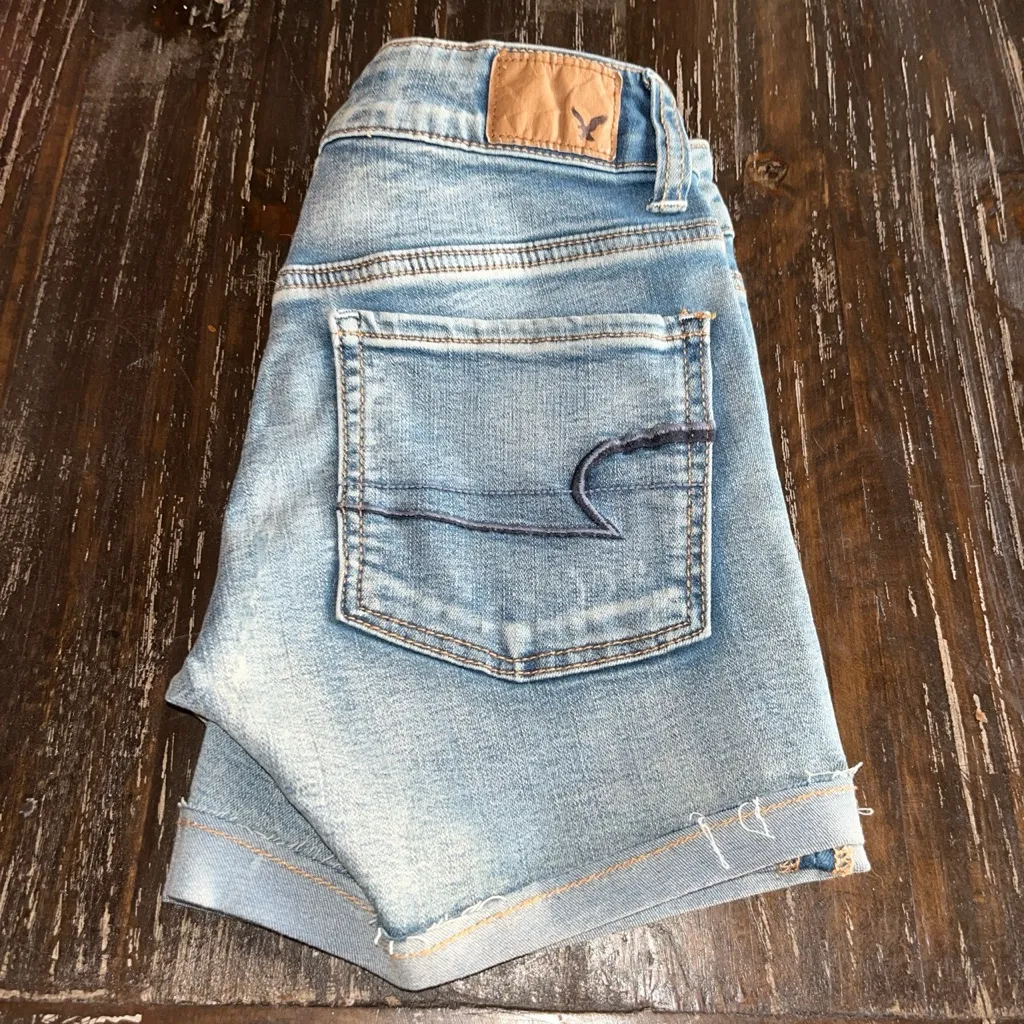 Size 00 American Eagle Outfitters Super Stretch Denim Blue Jean Midi Shorts EUC - Image 4