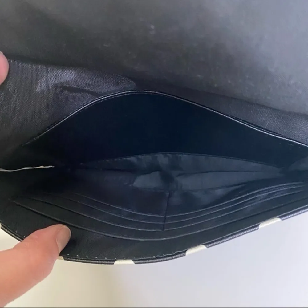 Black White Poka Dot Envelope Clutch Wristlet - Image 5