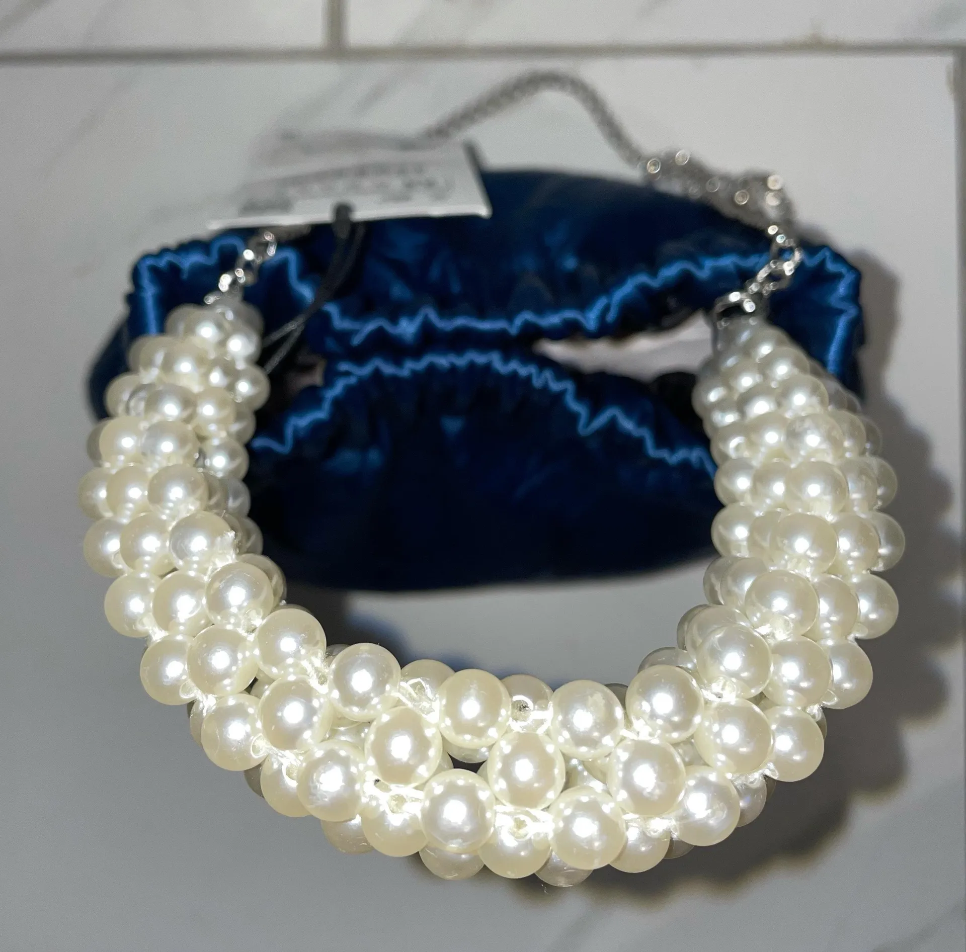 NWT  Blue Pearl Handle Crossbody Bag - Image 6